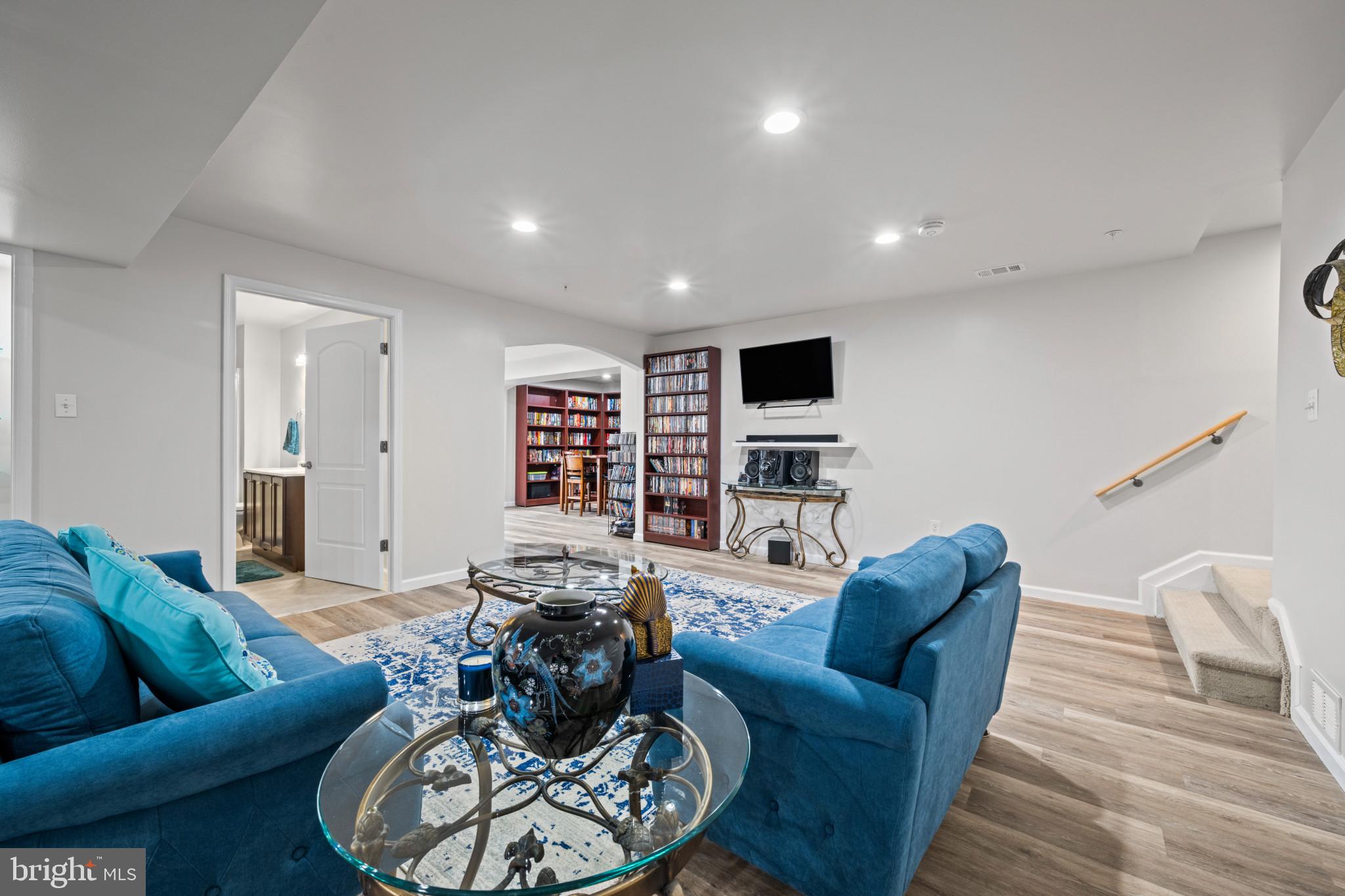 272 MEADOW CREEK DRIVE