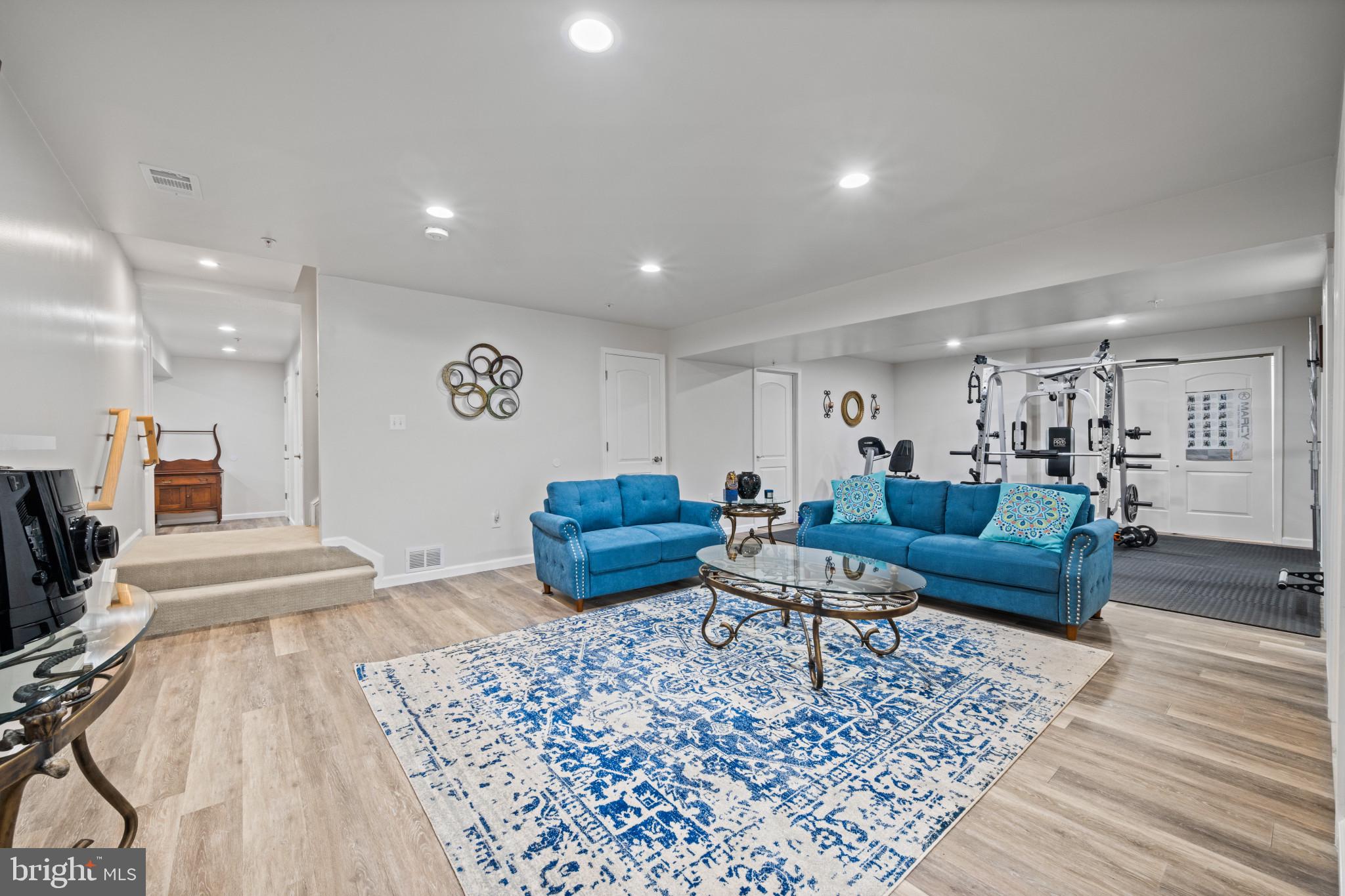 272 MEADOW CREEK DRIVE