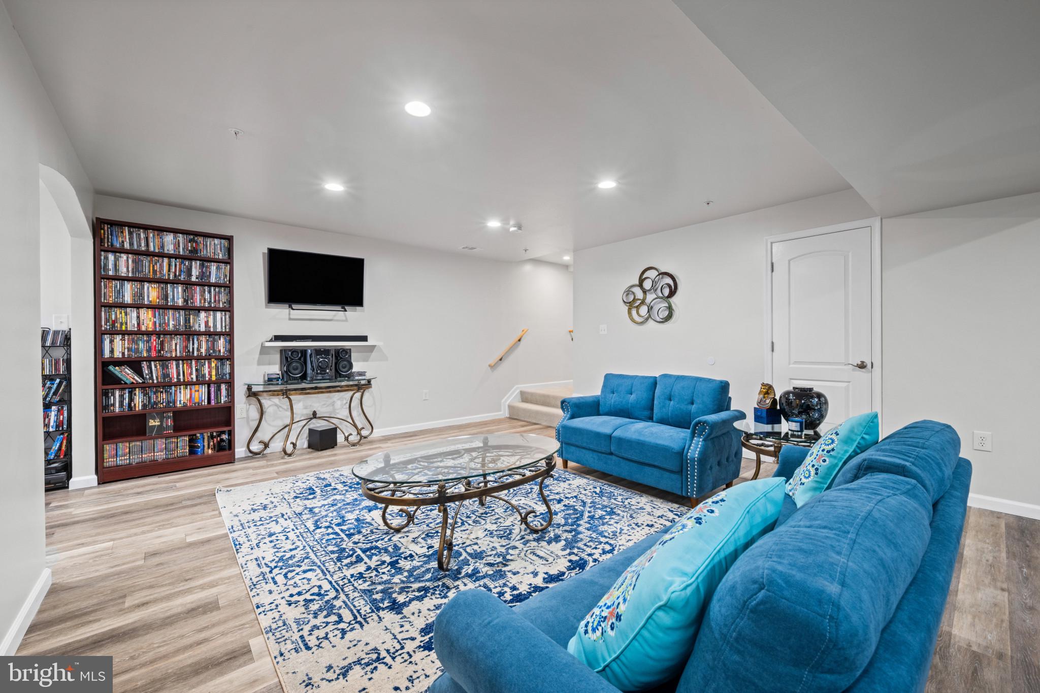 272 MEADOW CREEK DRIVE