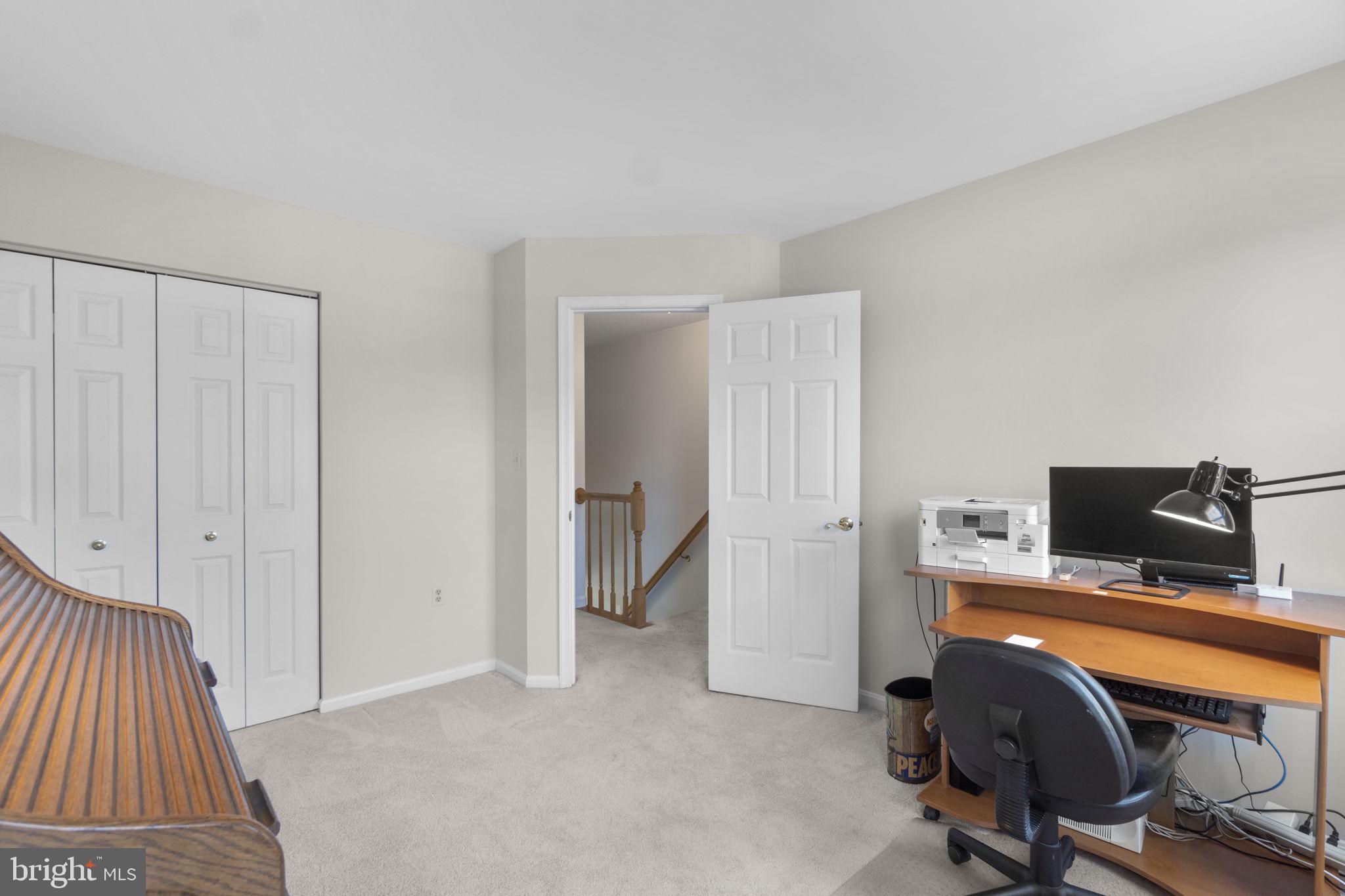 942 LITCHFIELD CIRCLE