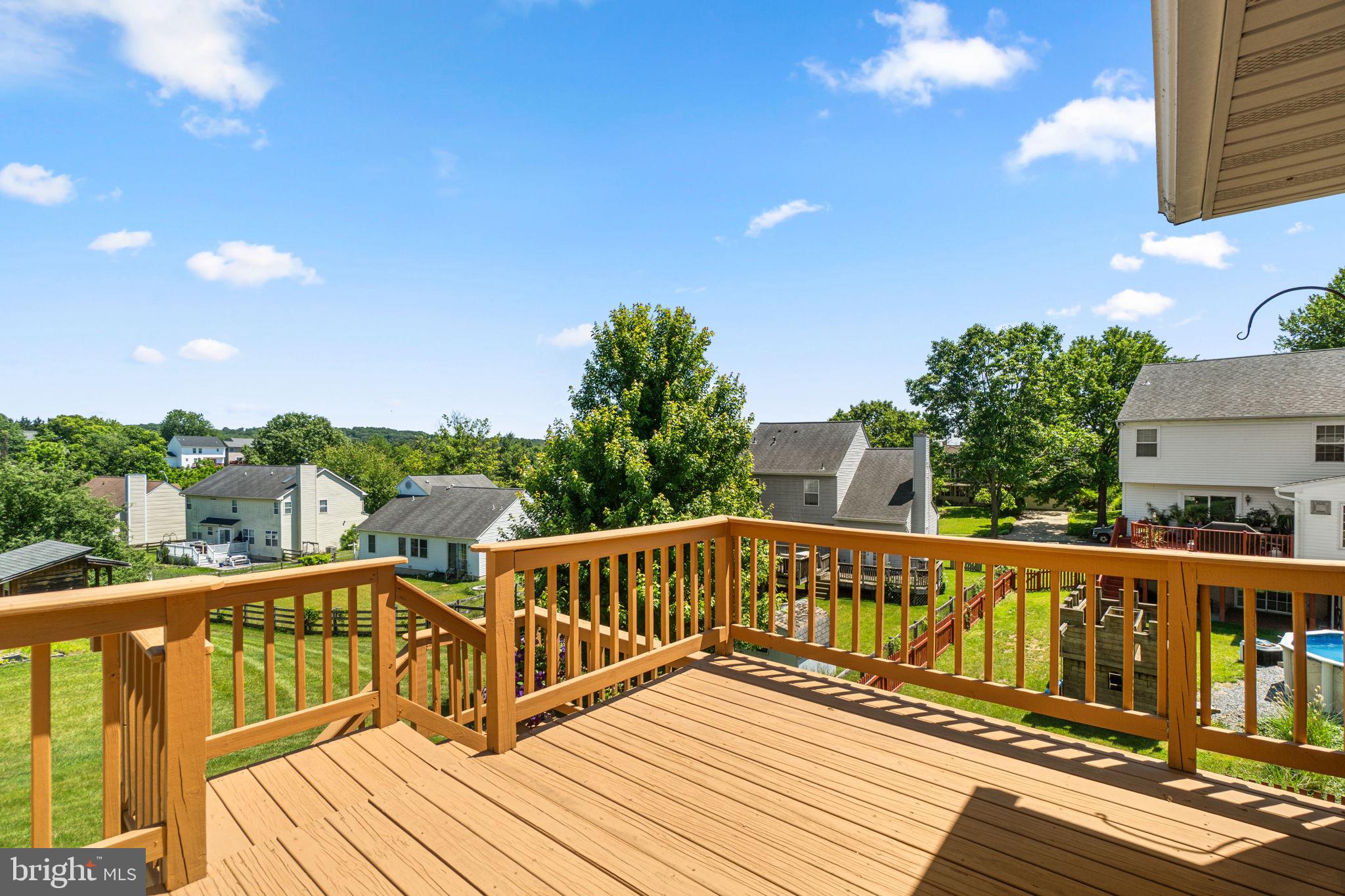 942 LITCHFIELD CIRCLE