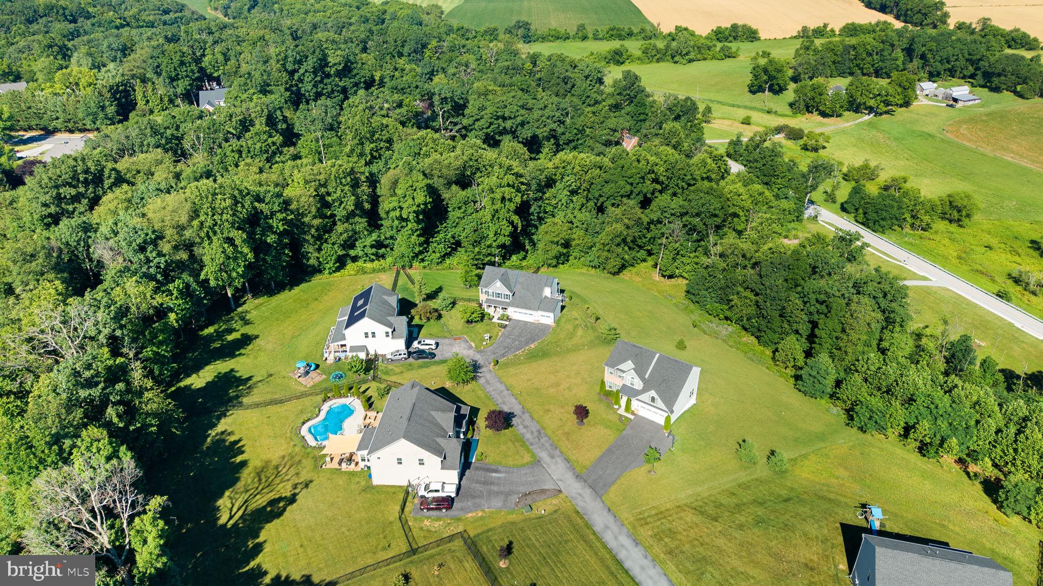 696 WILFORD COURT