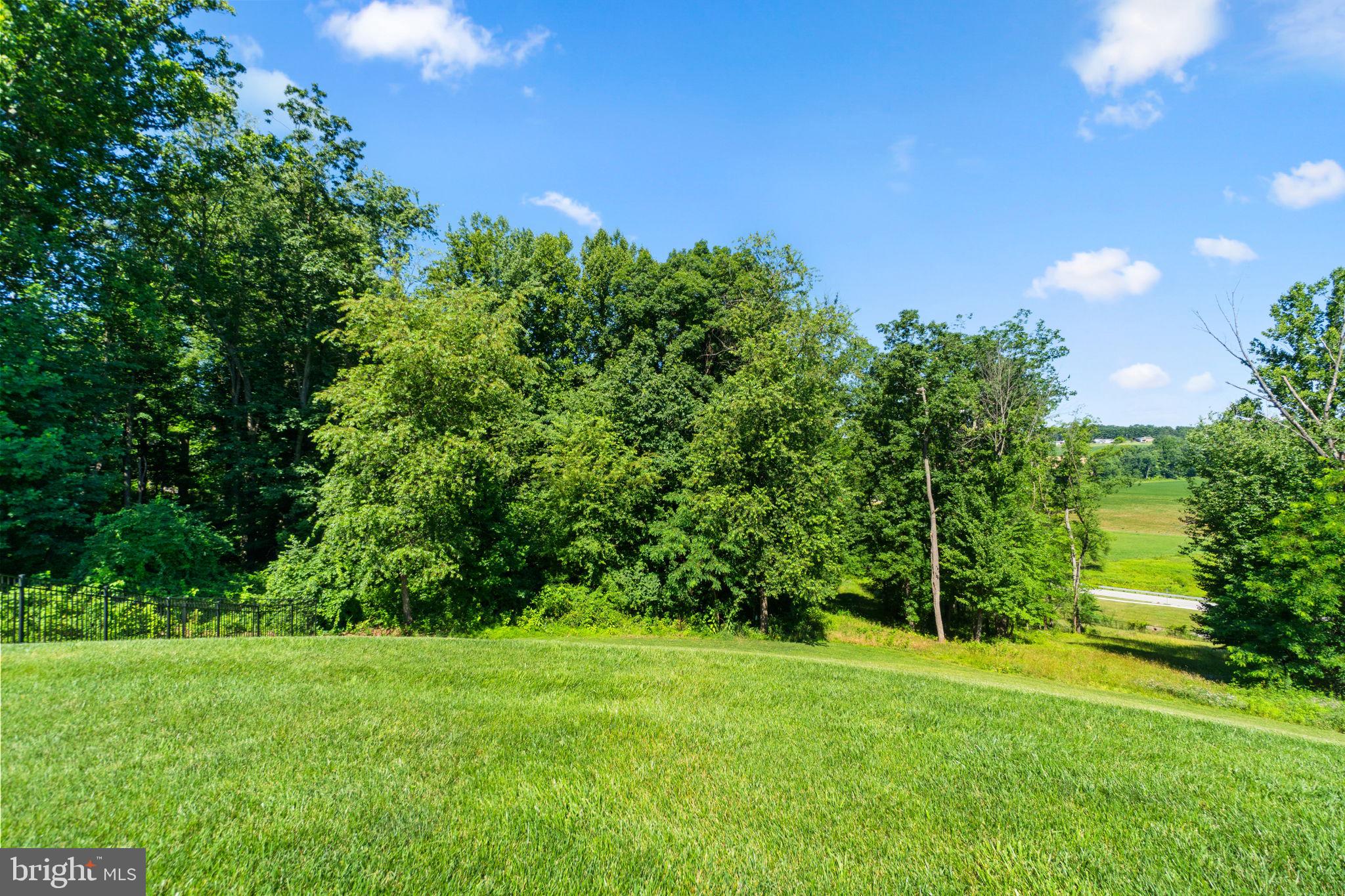 696 WILFORD COURT