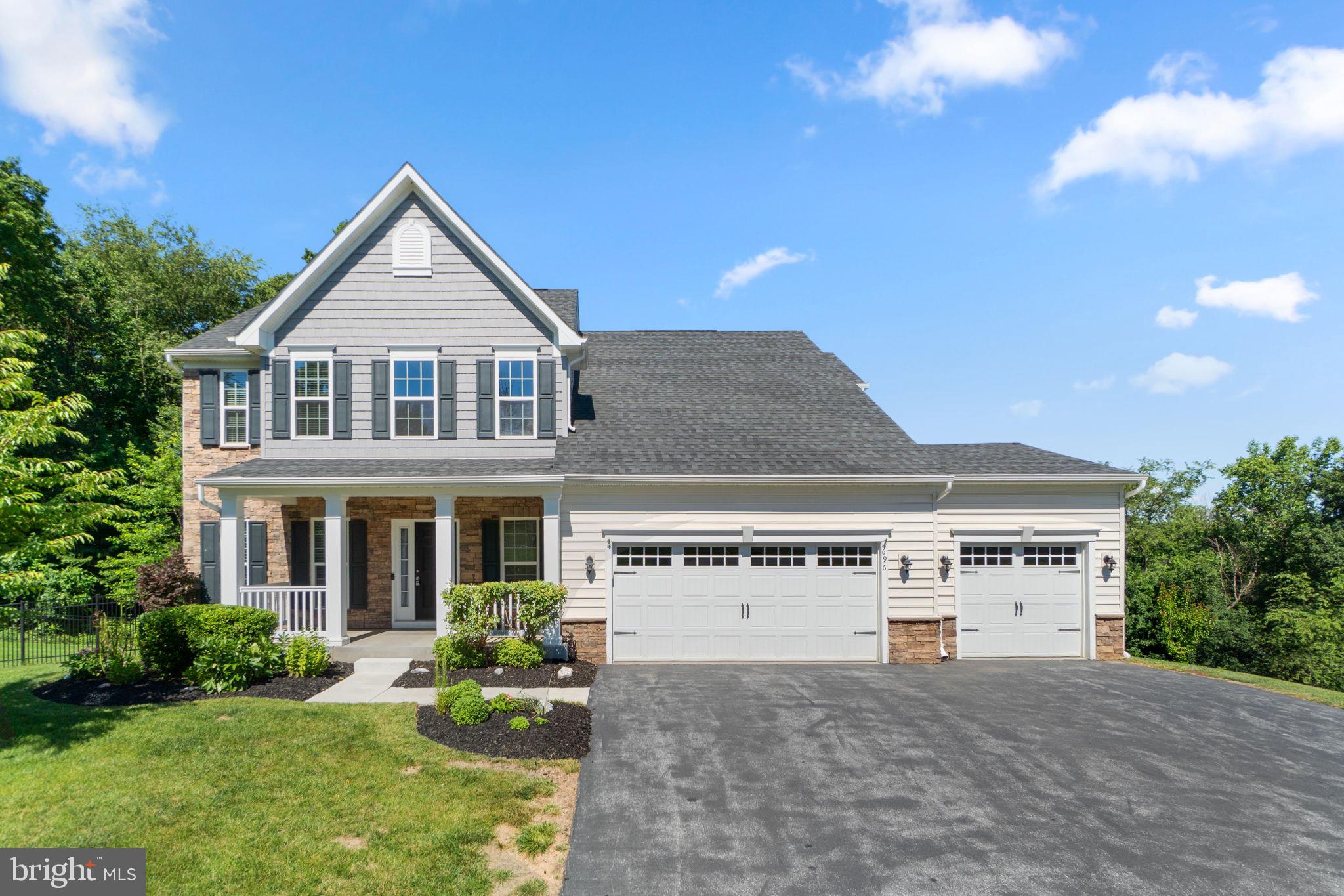 696 WILFORD COURT