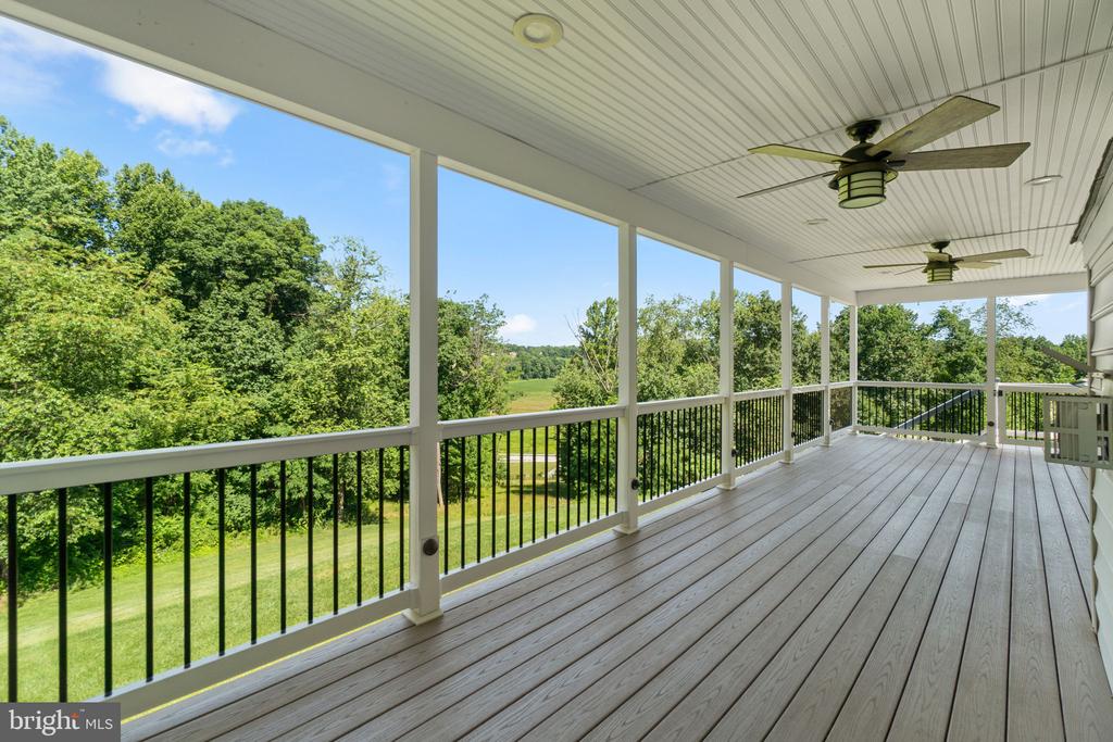 696 WILFORD COURT
