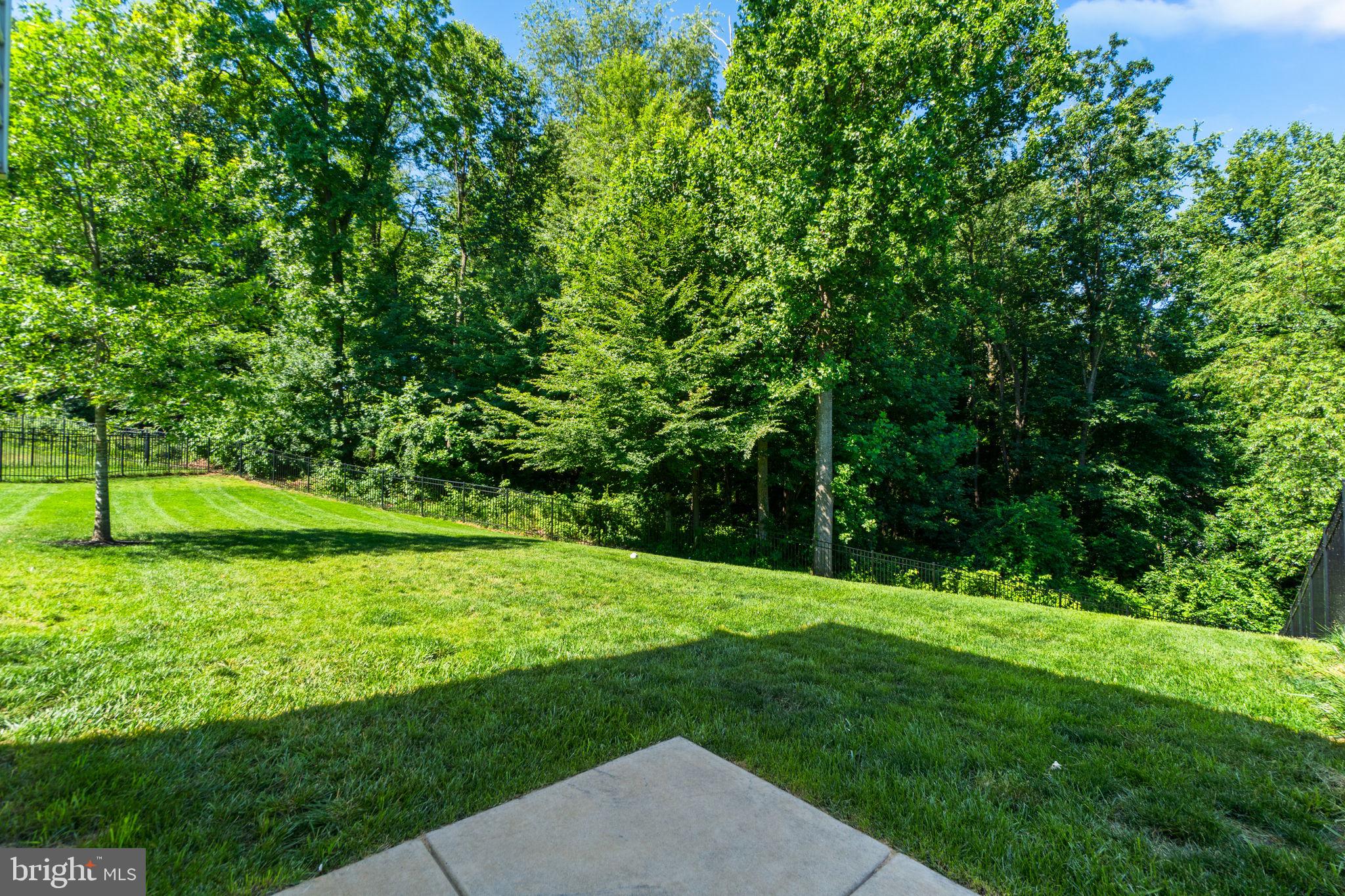 696 WILFORD COURT