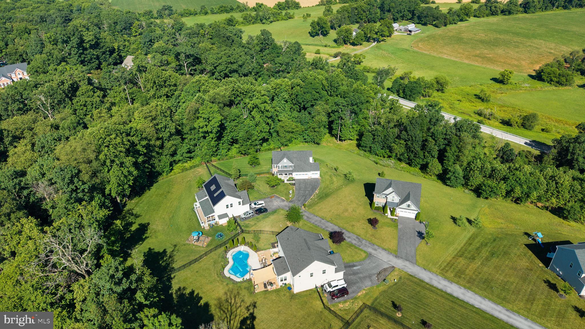 696 WILFORD COURT
