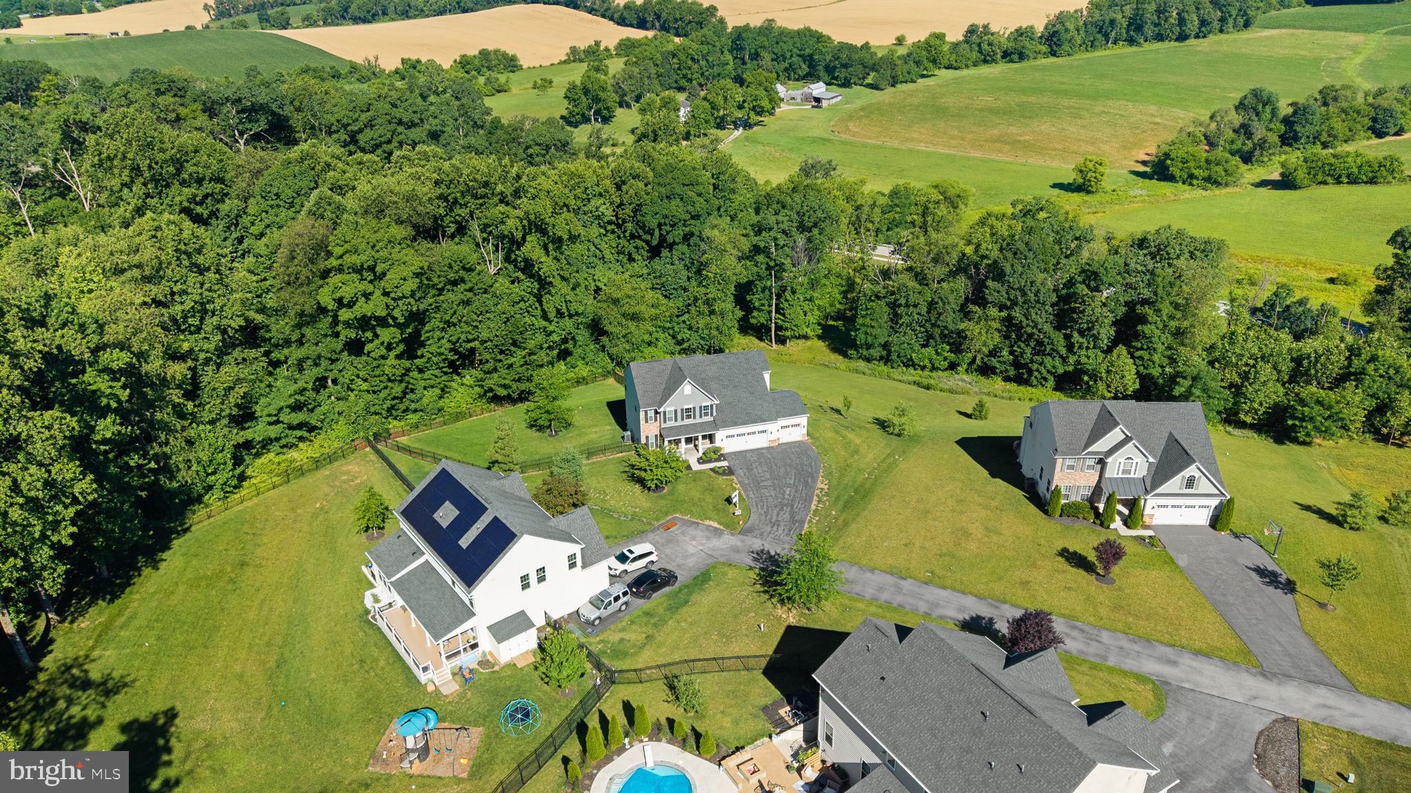 696 WILFORD COURT