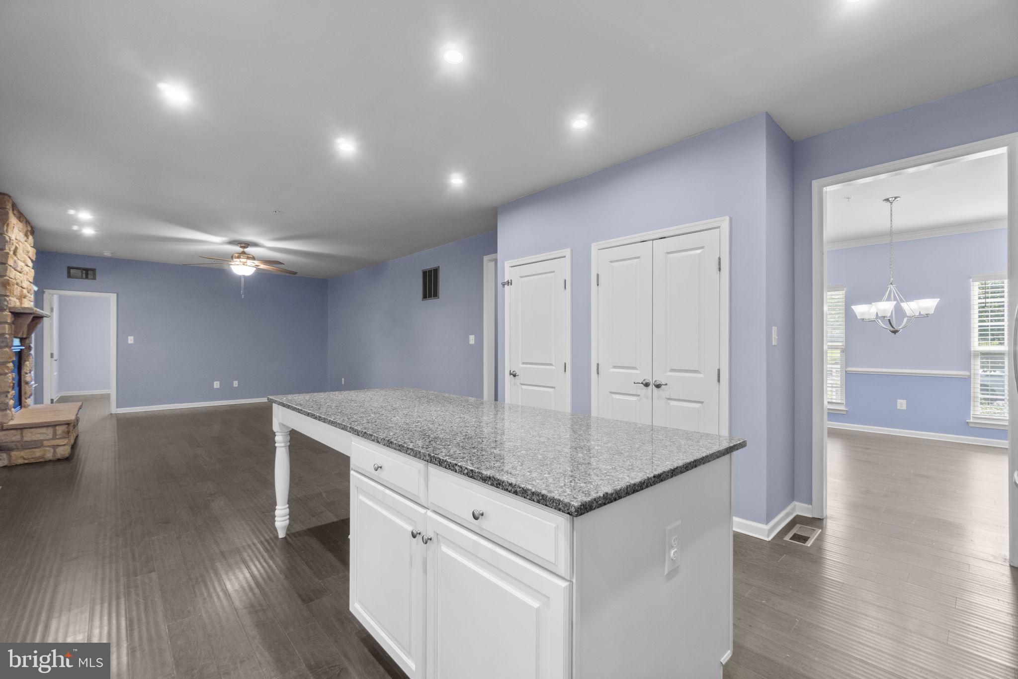 696 WILFORD COURT
