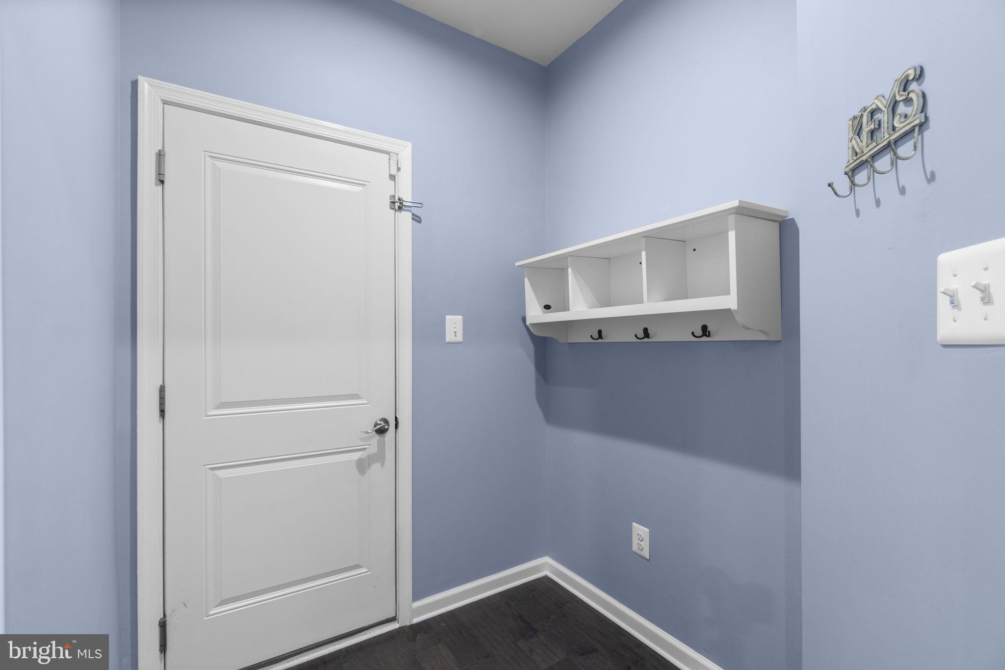 696 WILFORD COURT