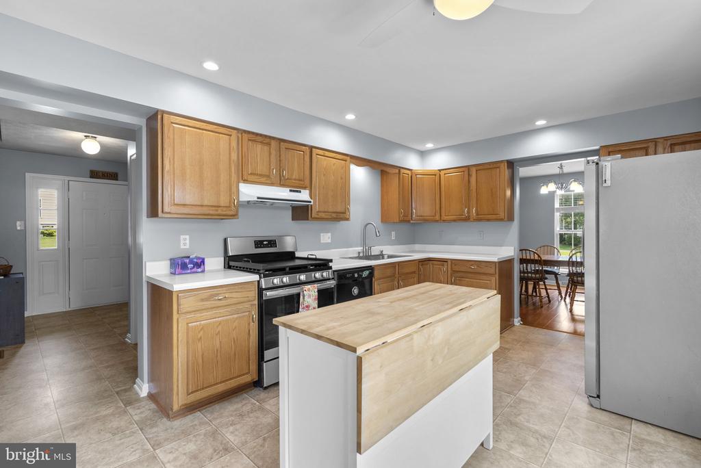 6551 ABRAHAM COURT