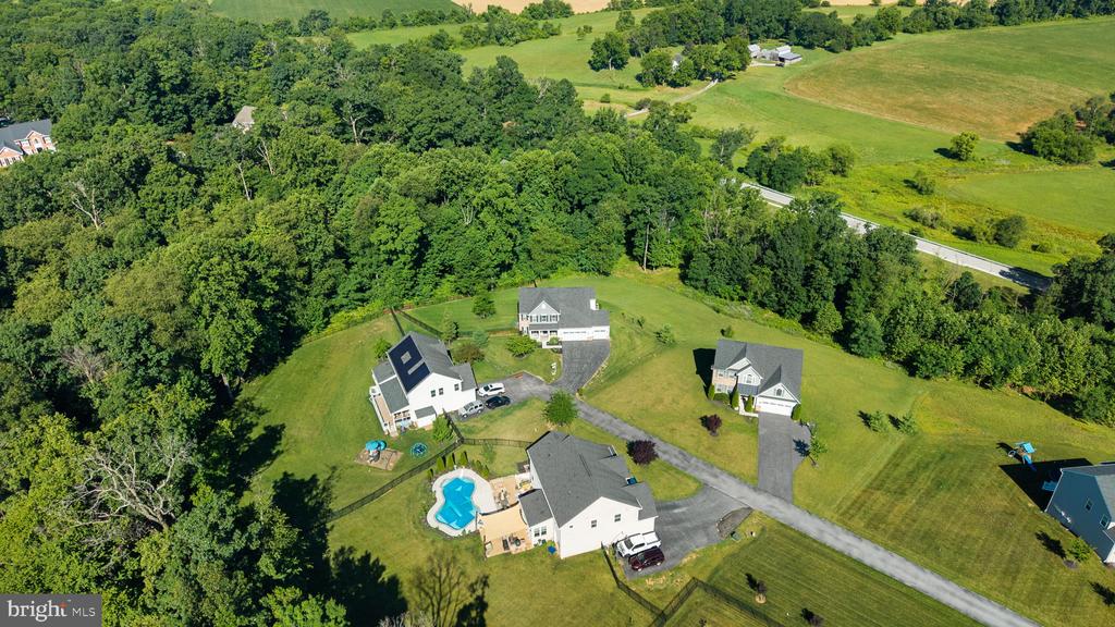 696 WILFORD DRIVE