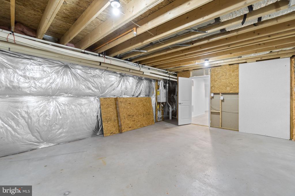 696 WILFORD DRIVE