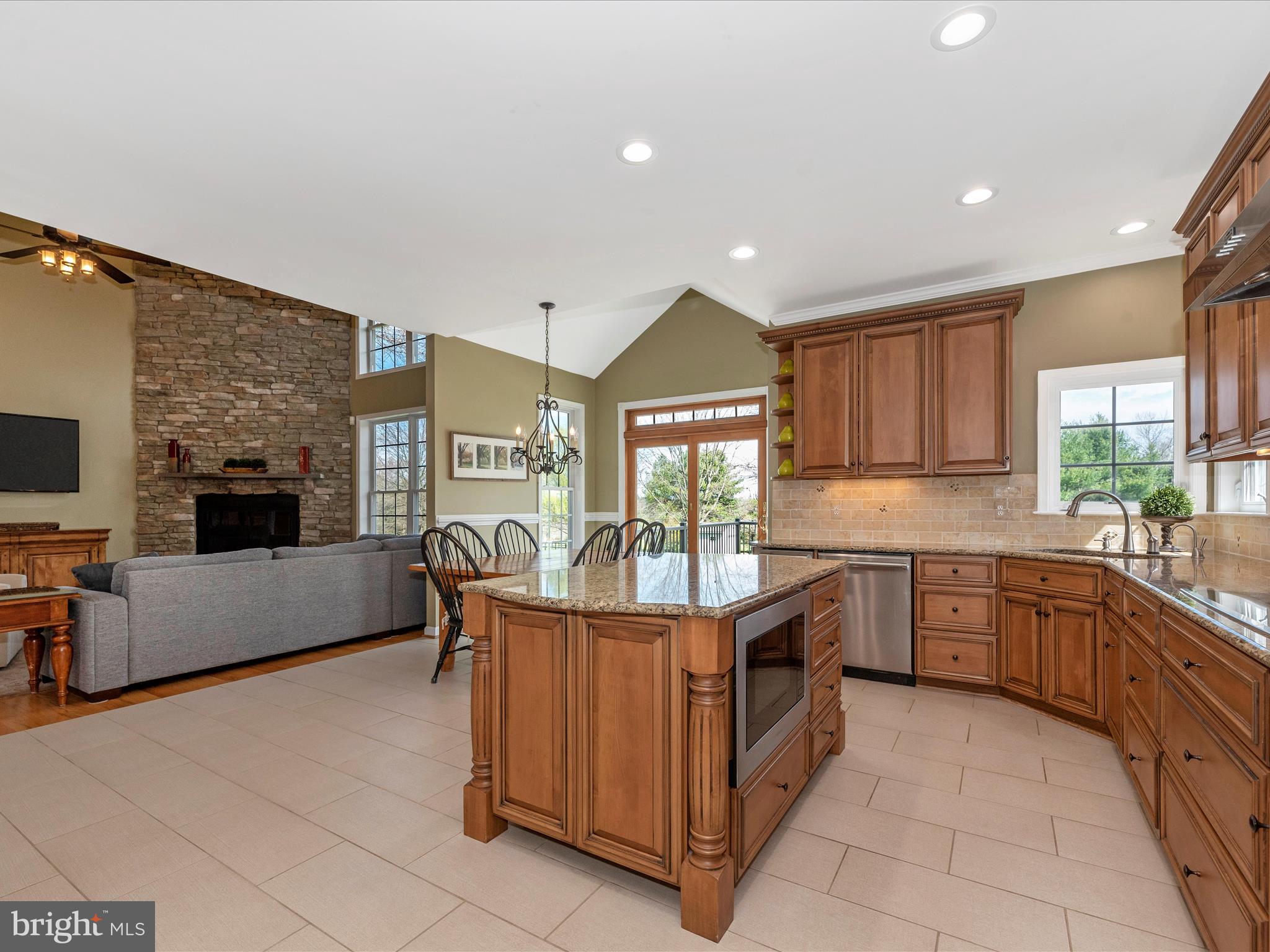 16008 Fields End Ct