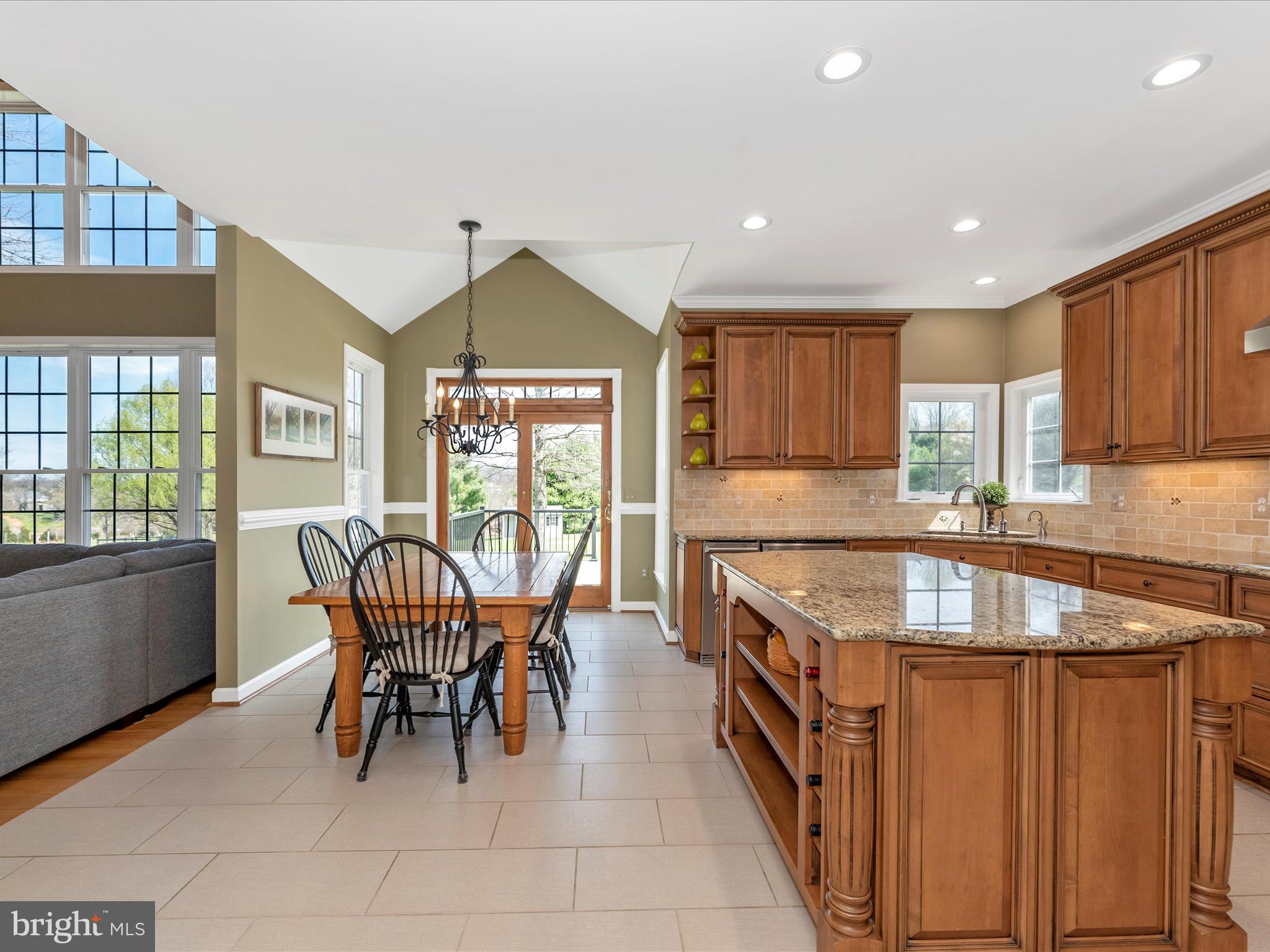 16008 Fields End Ct