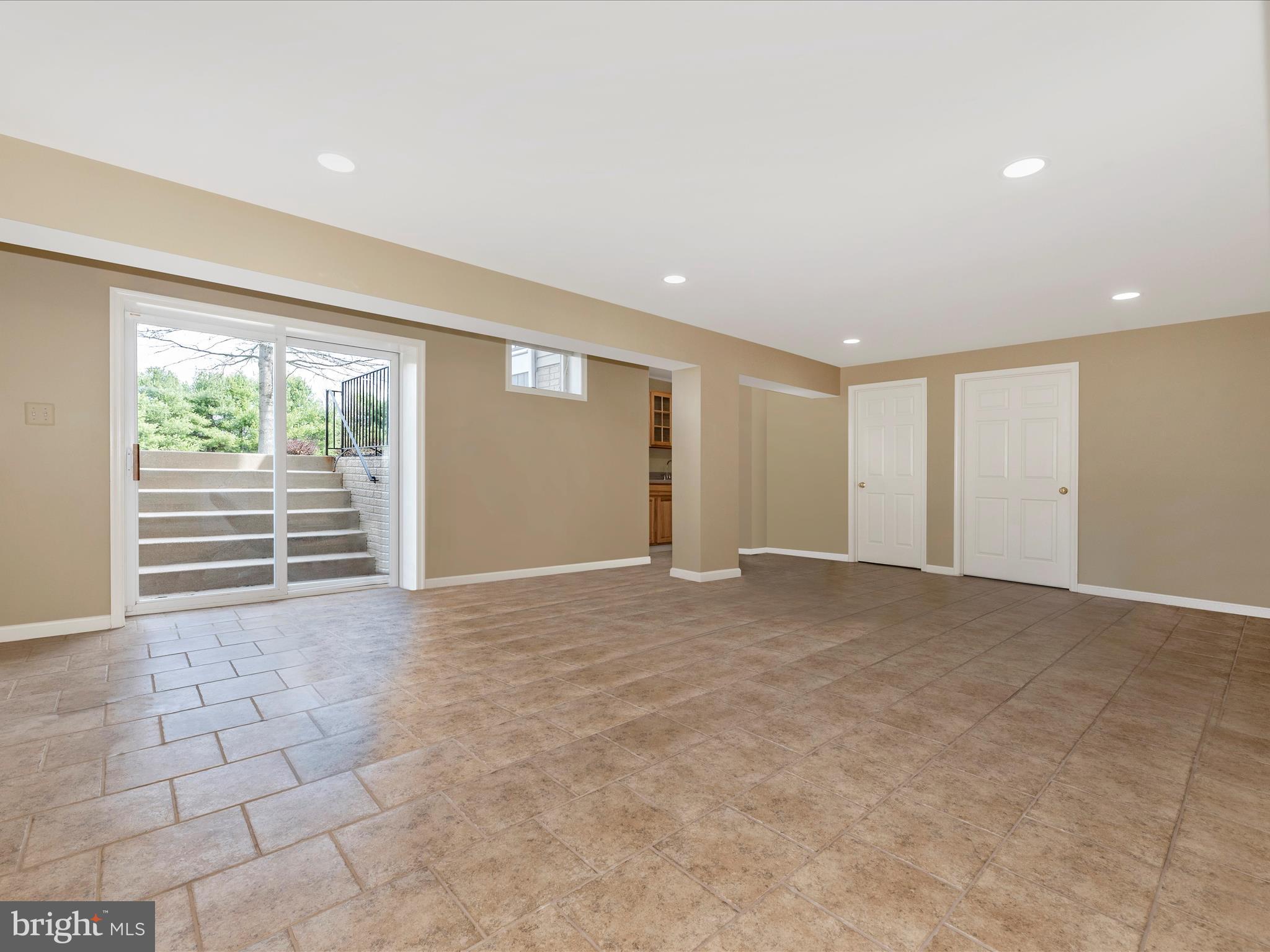 16008 Fields End Ct