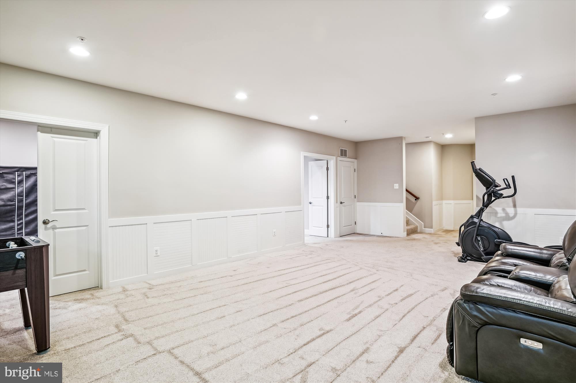 10954 Fairmont Ln