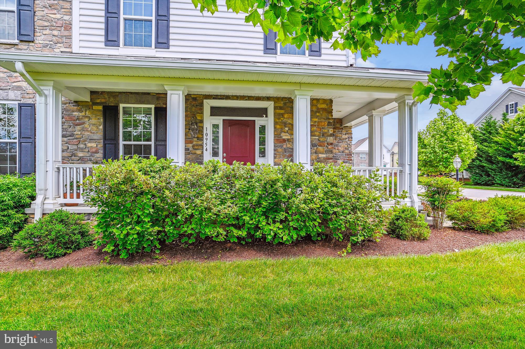 10954 Fairmont Ln