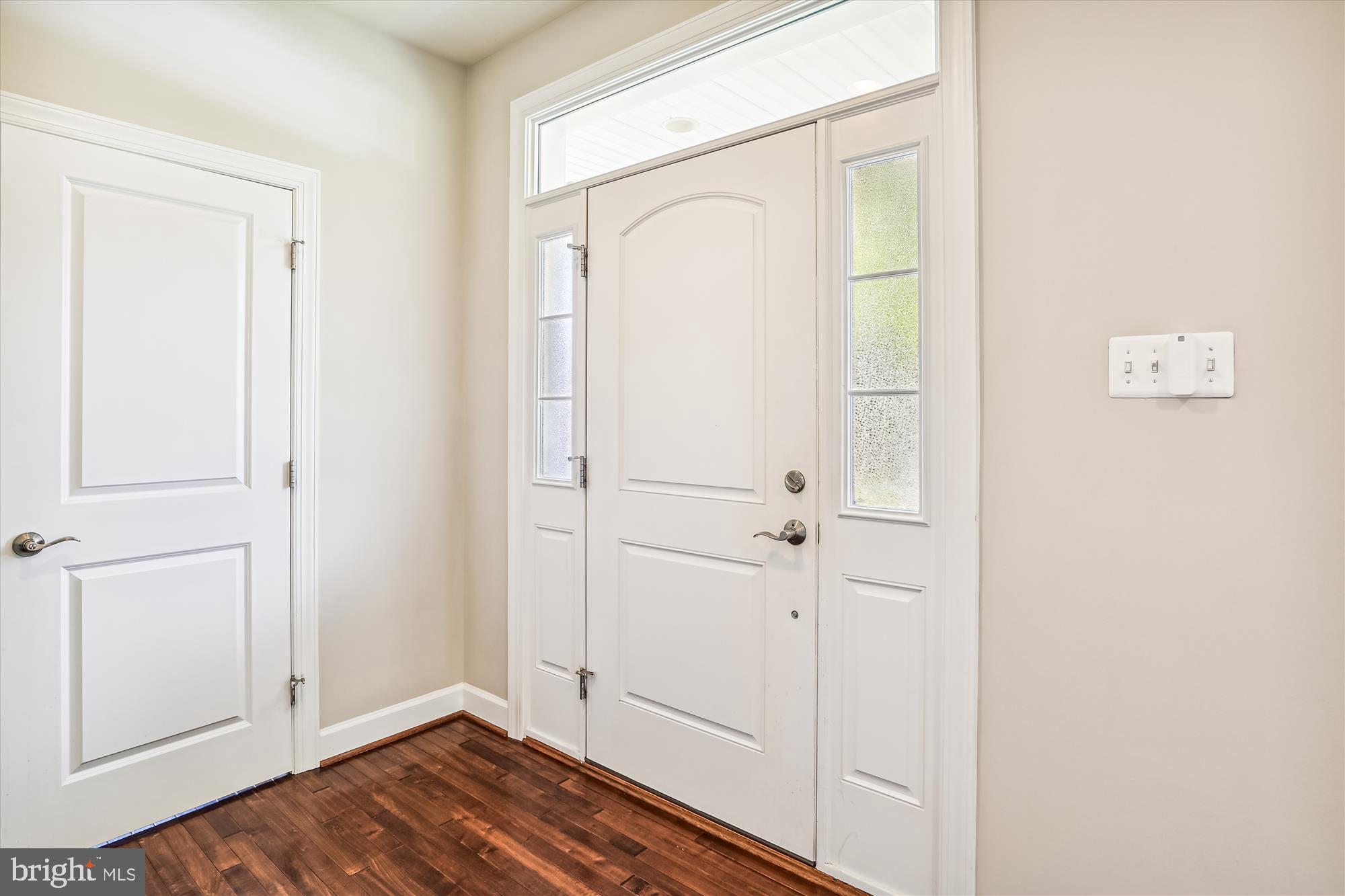 10954 Fairmont Ln