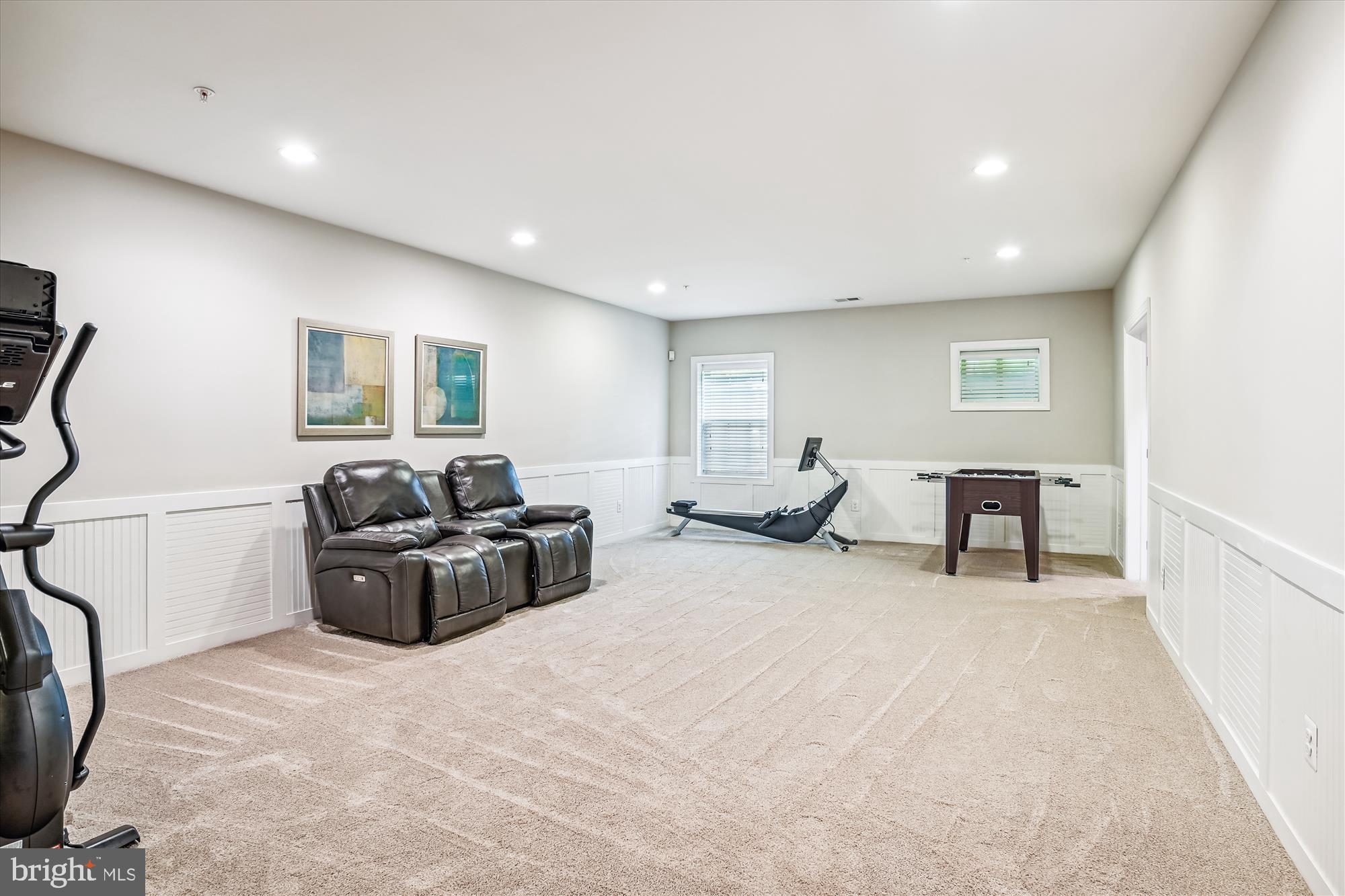 10954 Fairmont Ln