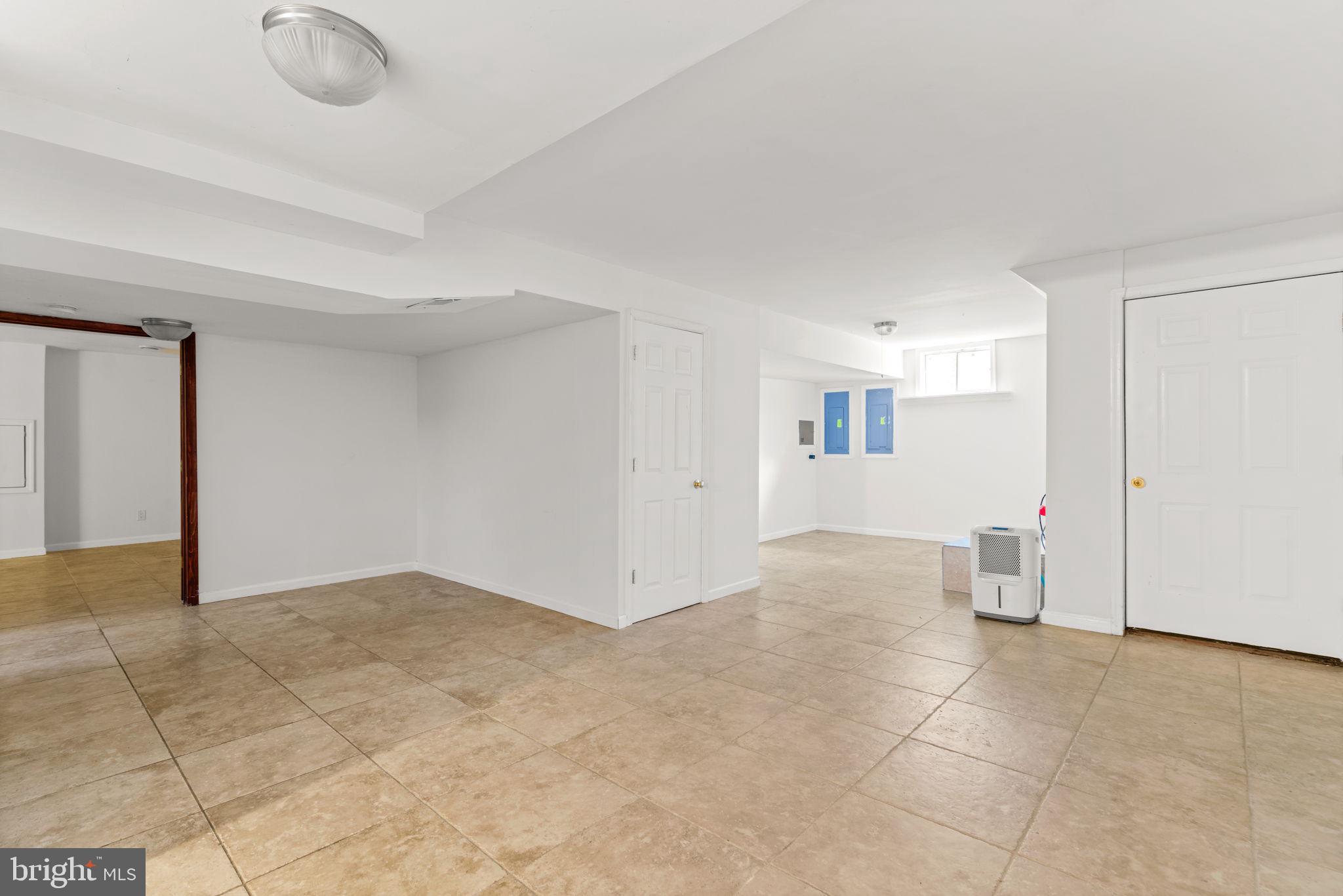 10209 Wetherburn Rd