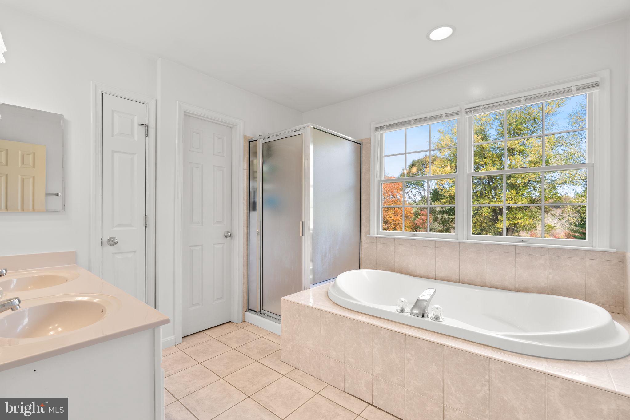 16020 FIELDS END COURT