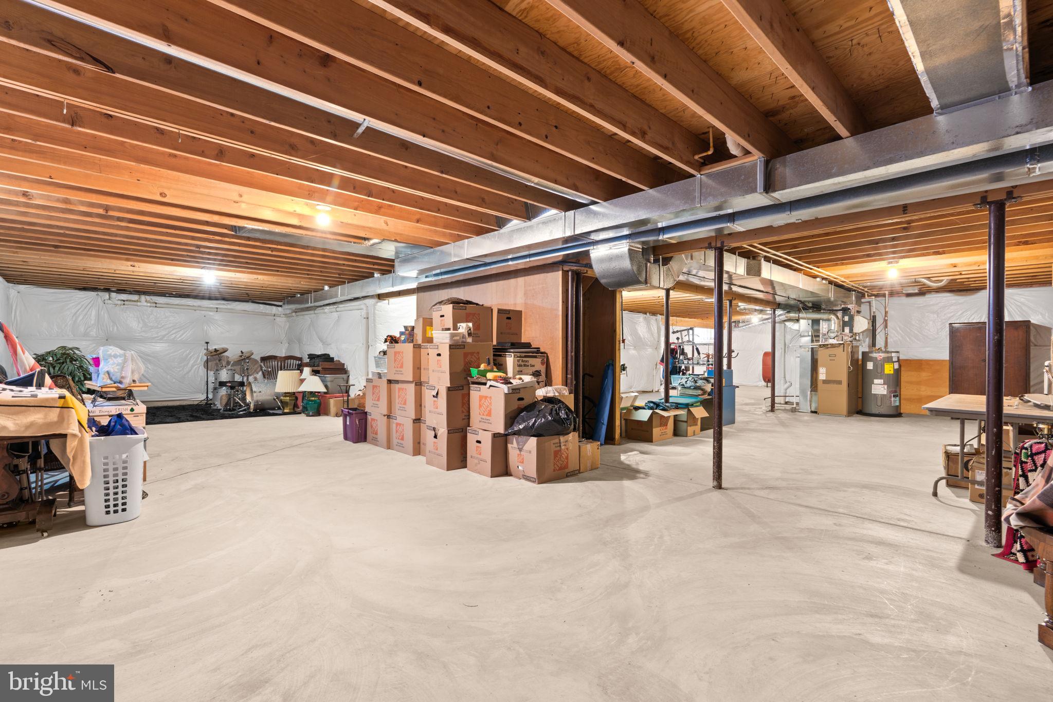 16020 FIELDS END COURT