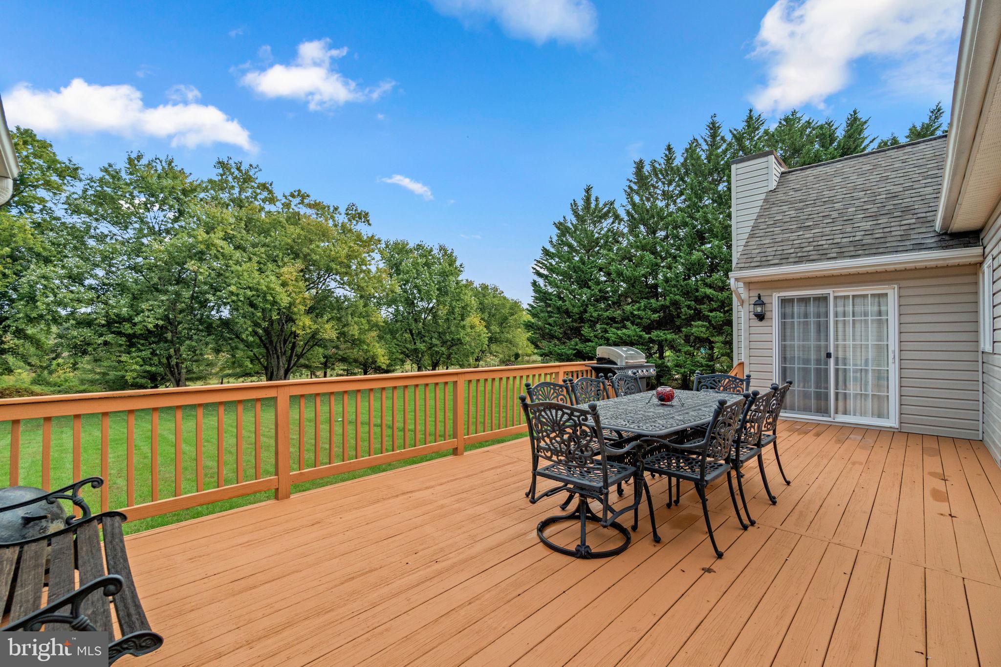 16020 FIELDS END COURT