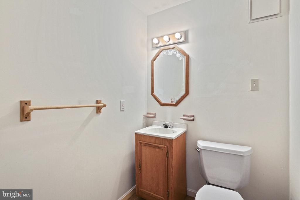10222 CAMELFORD COURT