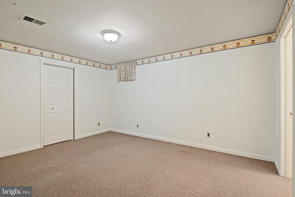 10222 CAMELFORD COURT