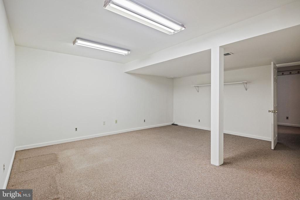 10222 CAMELFORD COURT