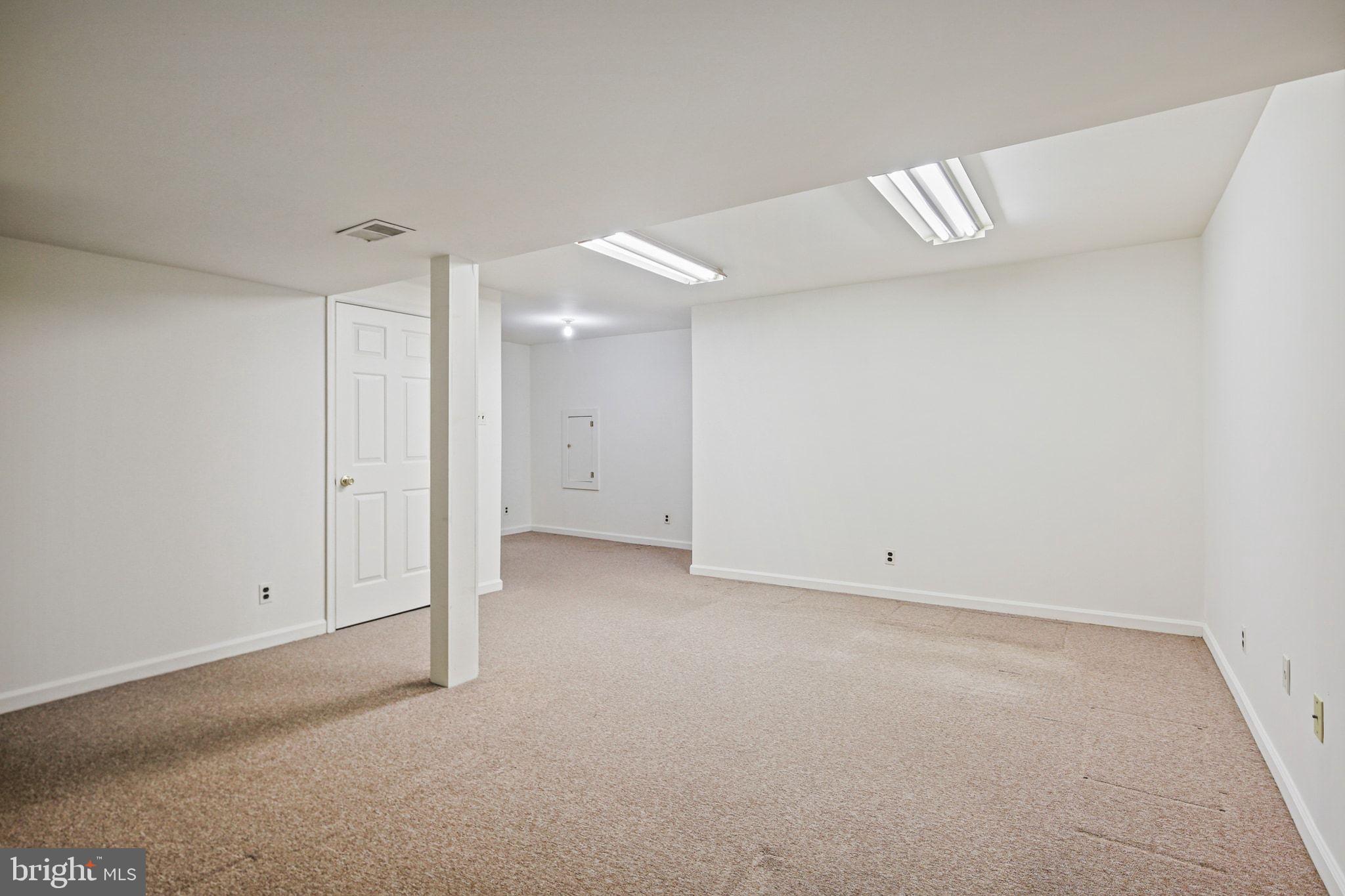 10222 CAMELFORD COURT