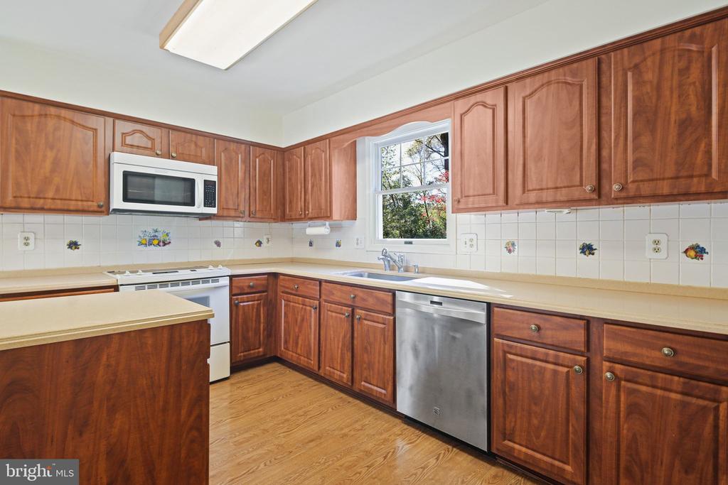 10222 CAMELFORD COURT