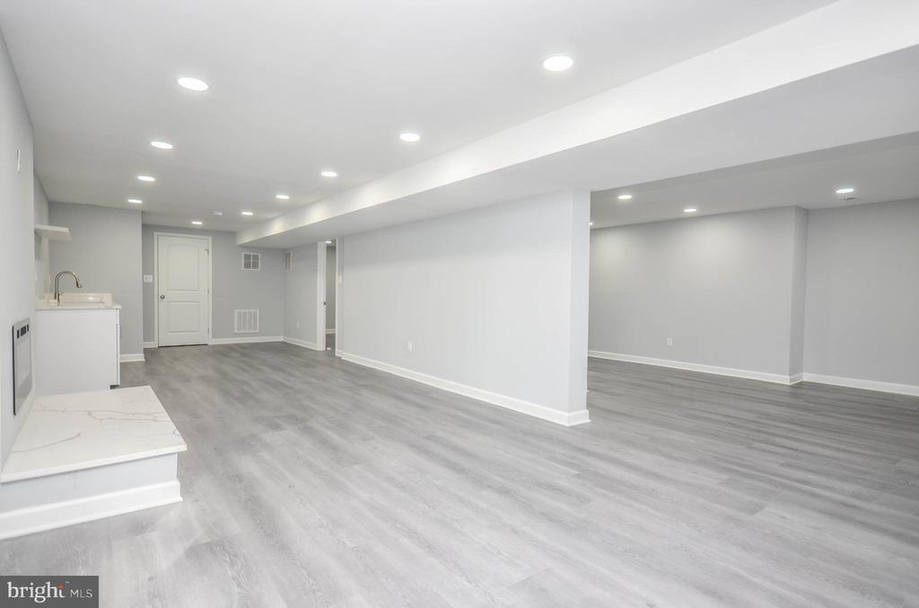 3914 SAINT JOHNS LANE
