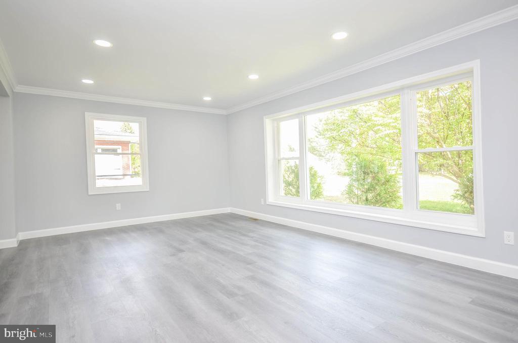 3914 SAINT JOHNS LANE