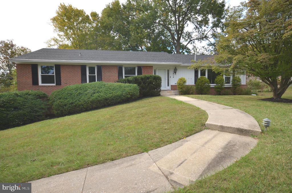 3914 SAINT JOHNS LANE
