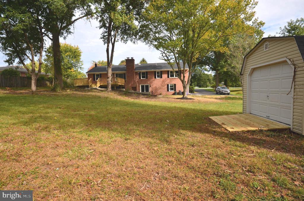3914 SAINT JOHNS LANE