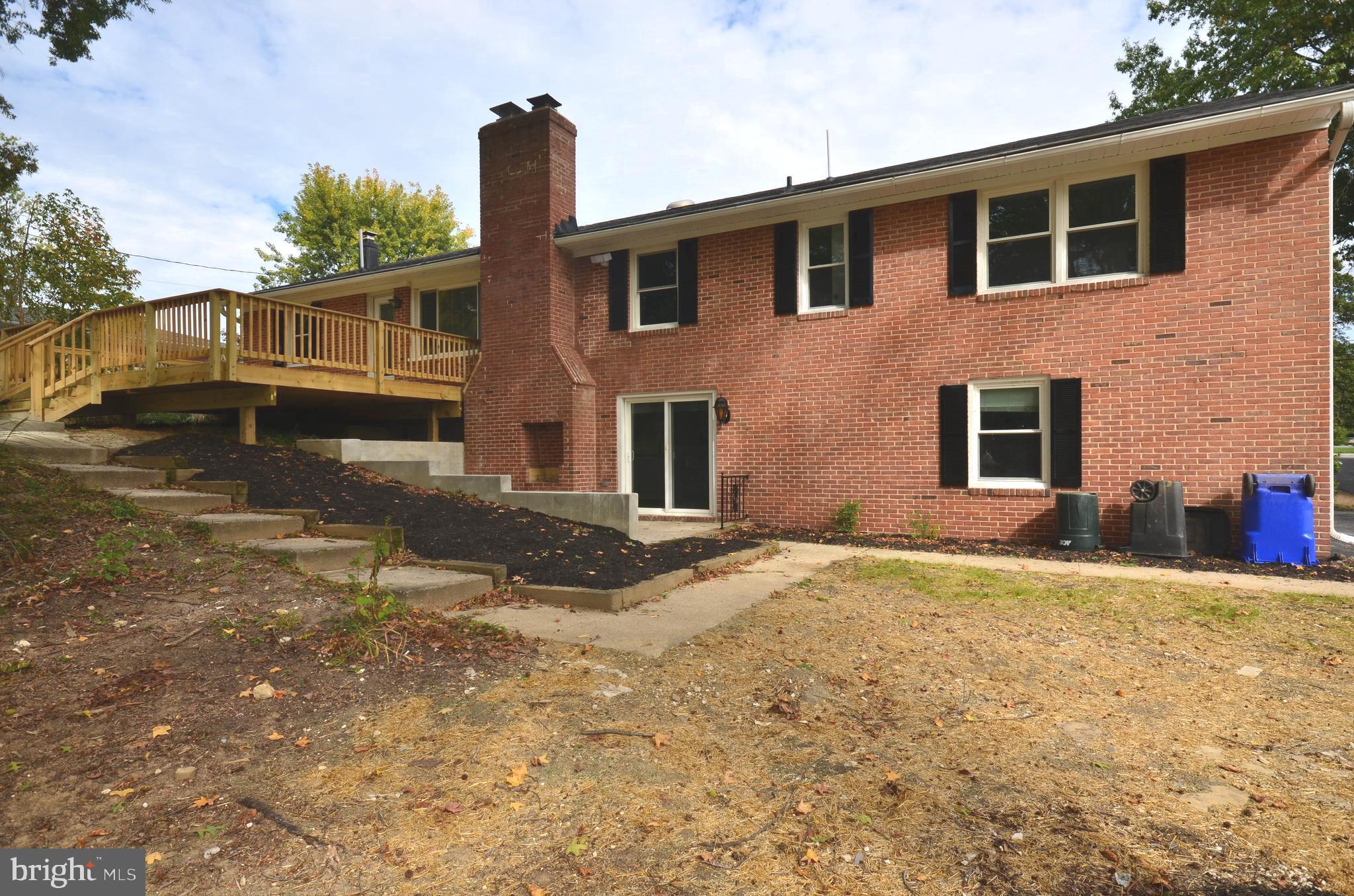 3914 SAINT JOHNS LANE