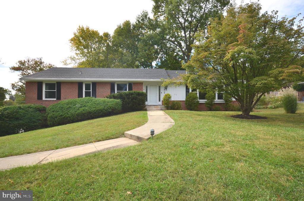 3914 SAINT JOHNS LANE