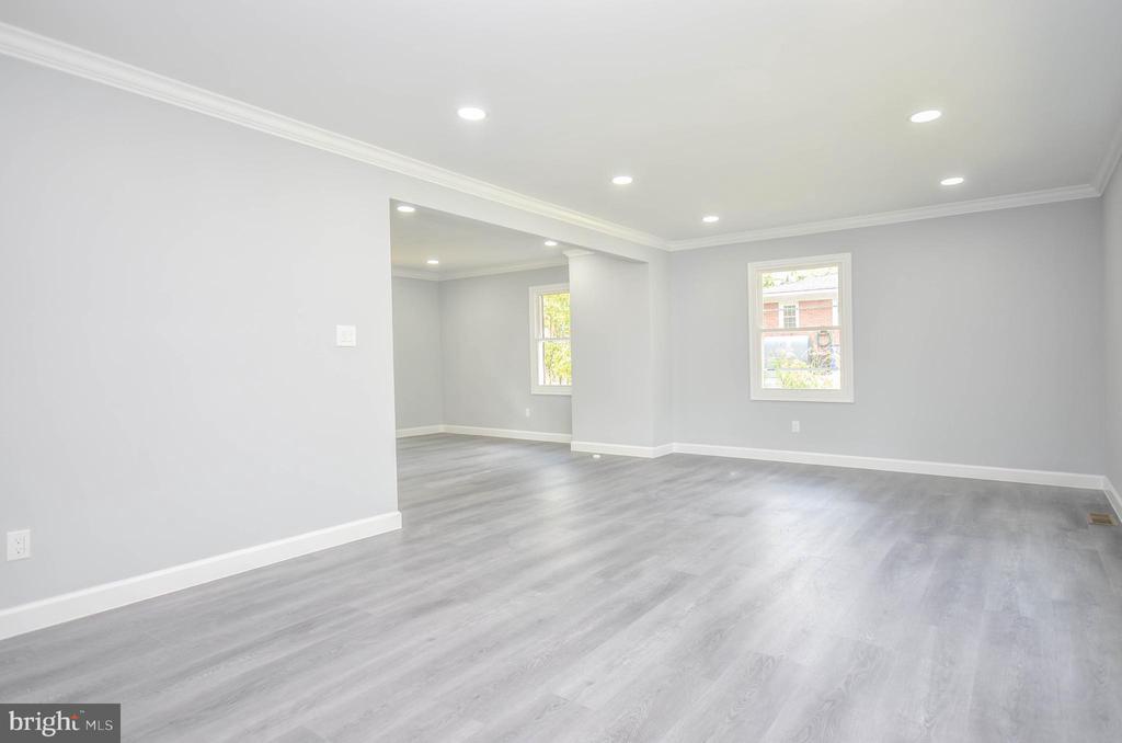 3914 SAINT JOHNS LANE