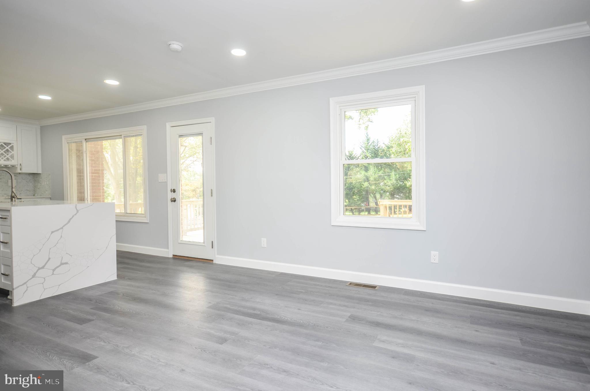 3914 SAINT JOHNS LANE