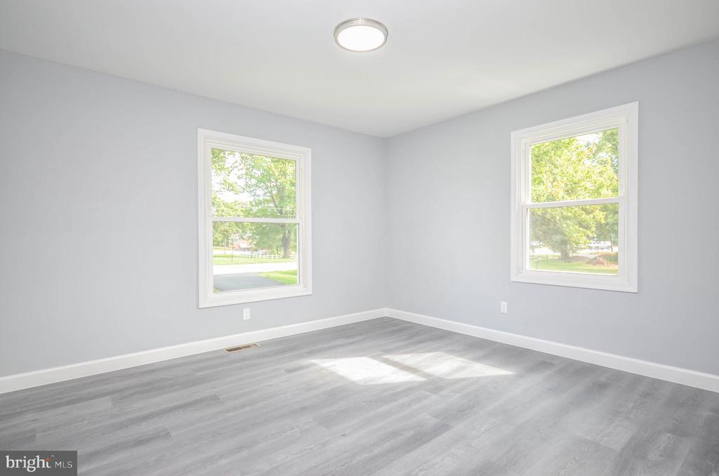 3914 SAINT JOHNS LANE