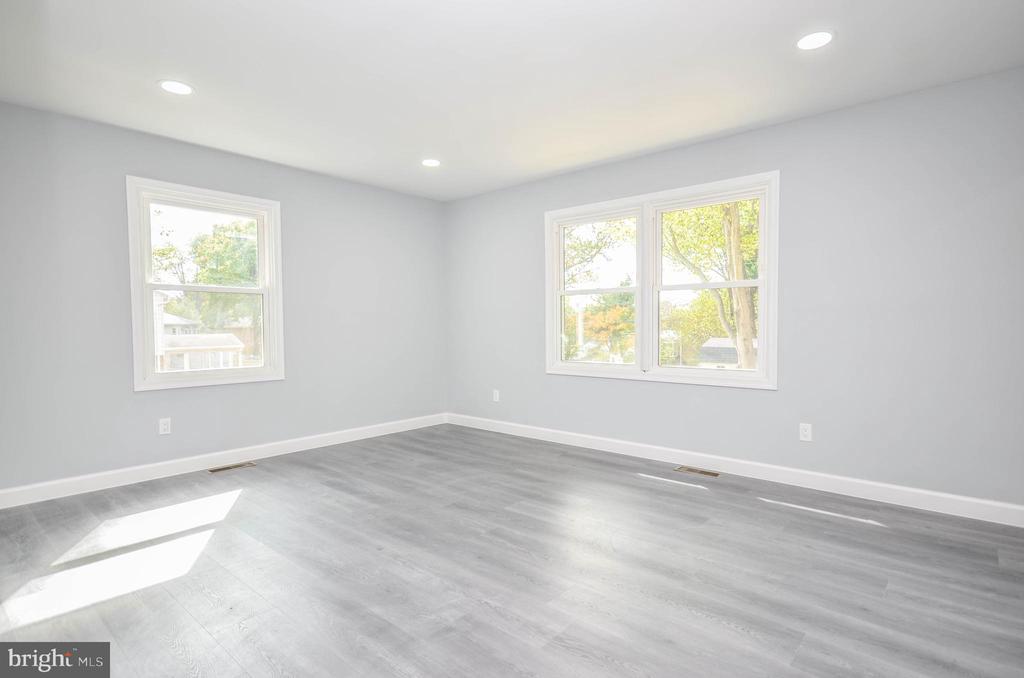 3914 SAINT JOHNS LANE