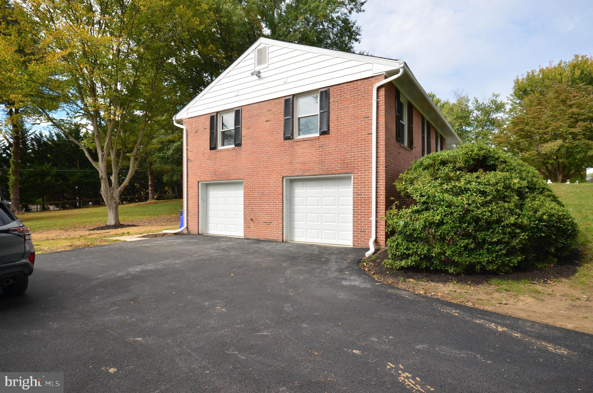 3914 SAINT JOHNS LANE