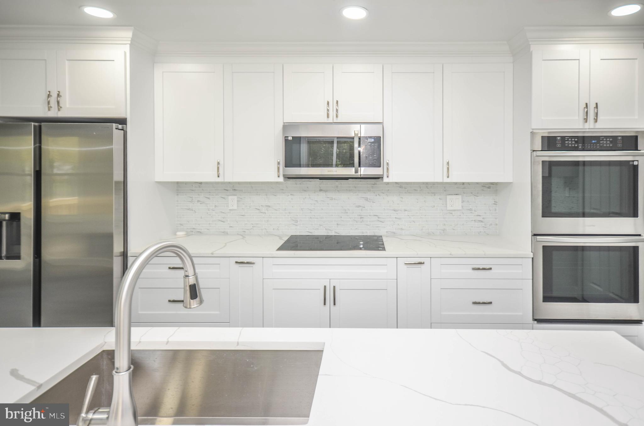 3914 SAINT JOHNS LANE