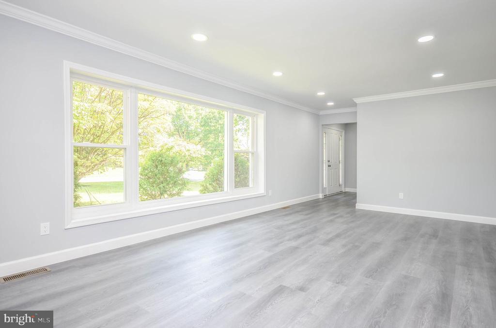 3914 SAINT JOHNS LANE