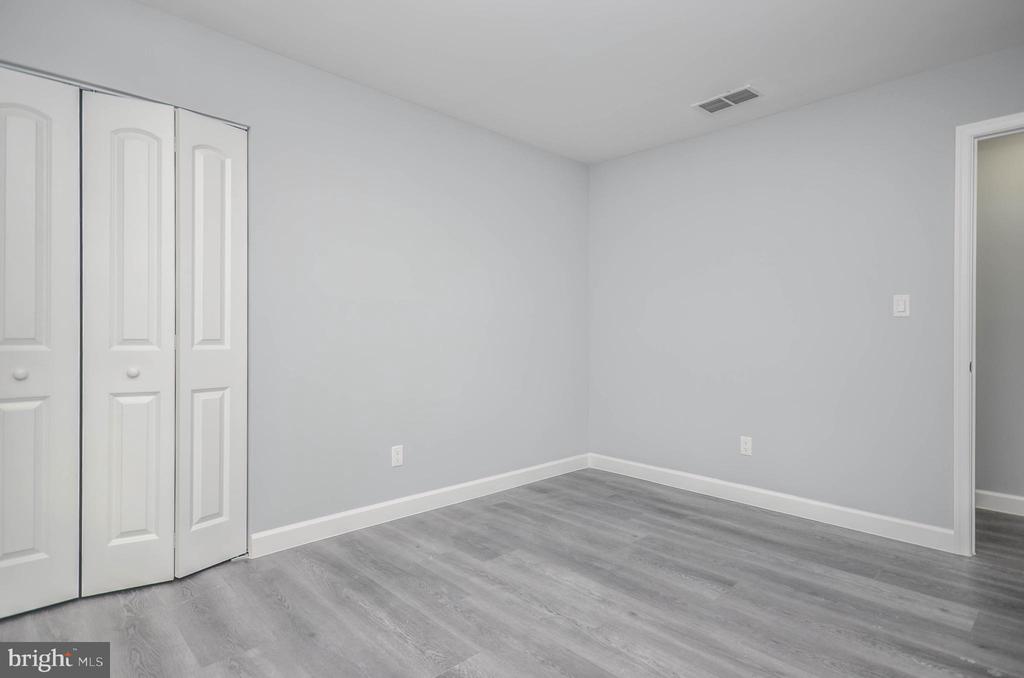 3914 SAINT JOHNS LANE