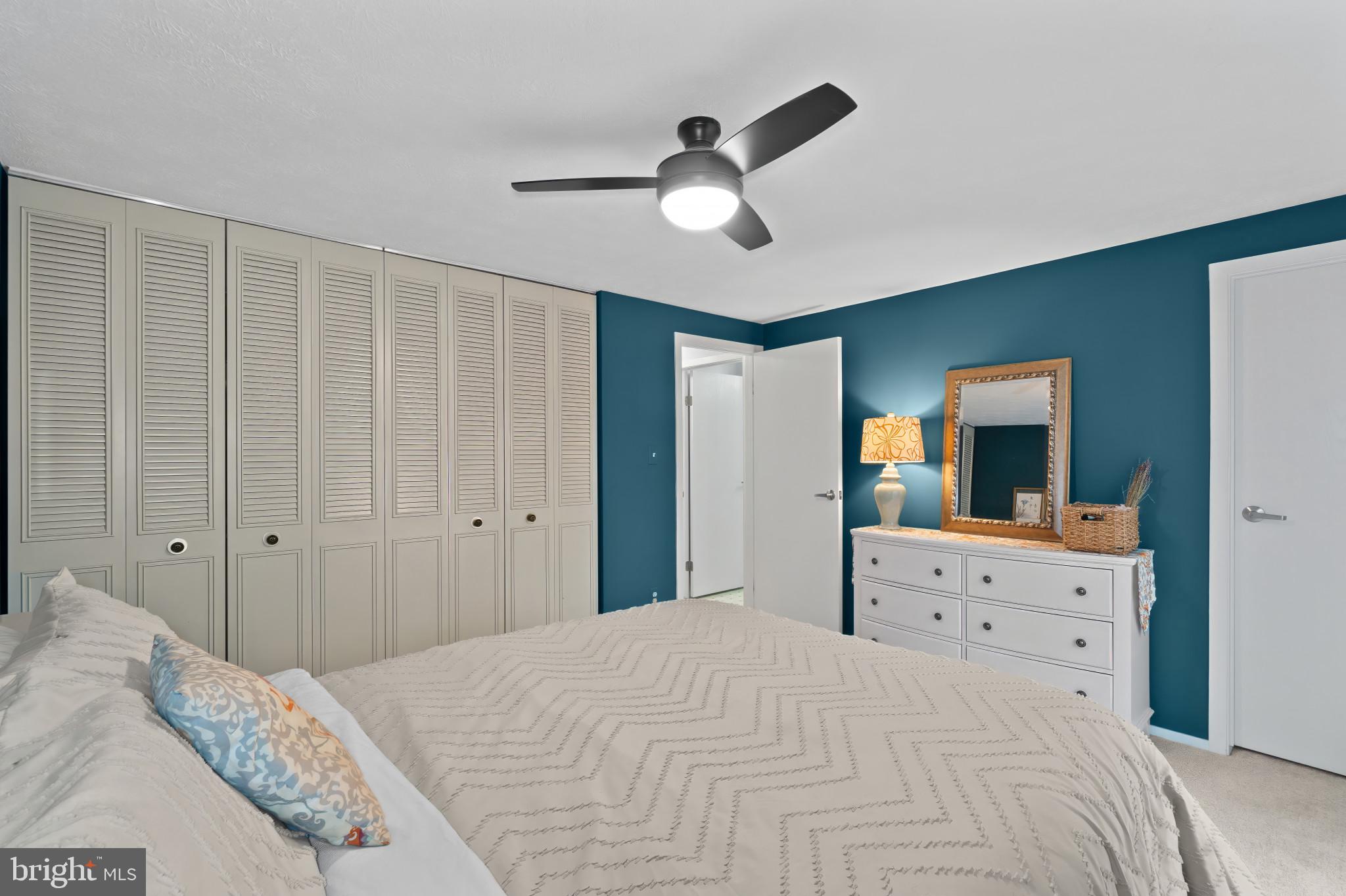 7172 ATTIC WINDOW WAY