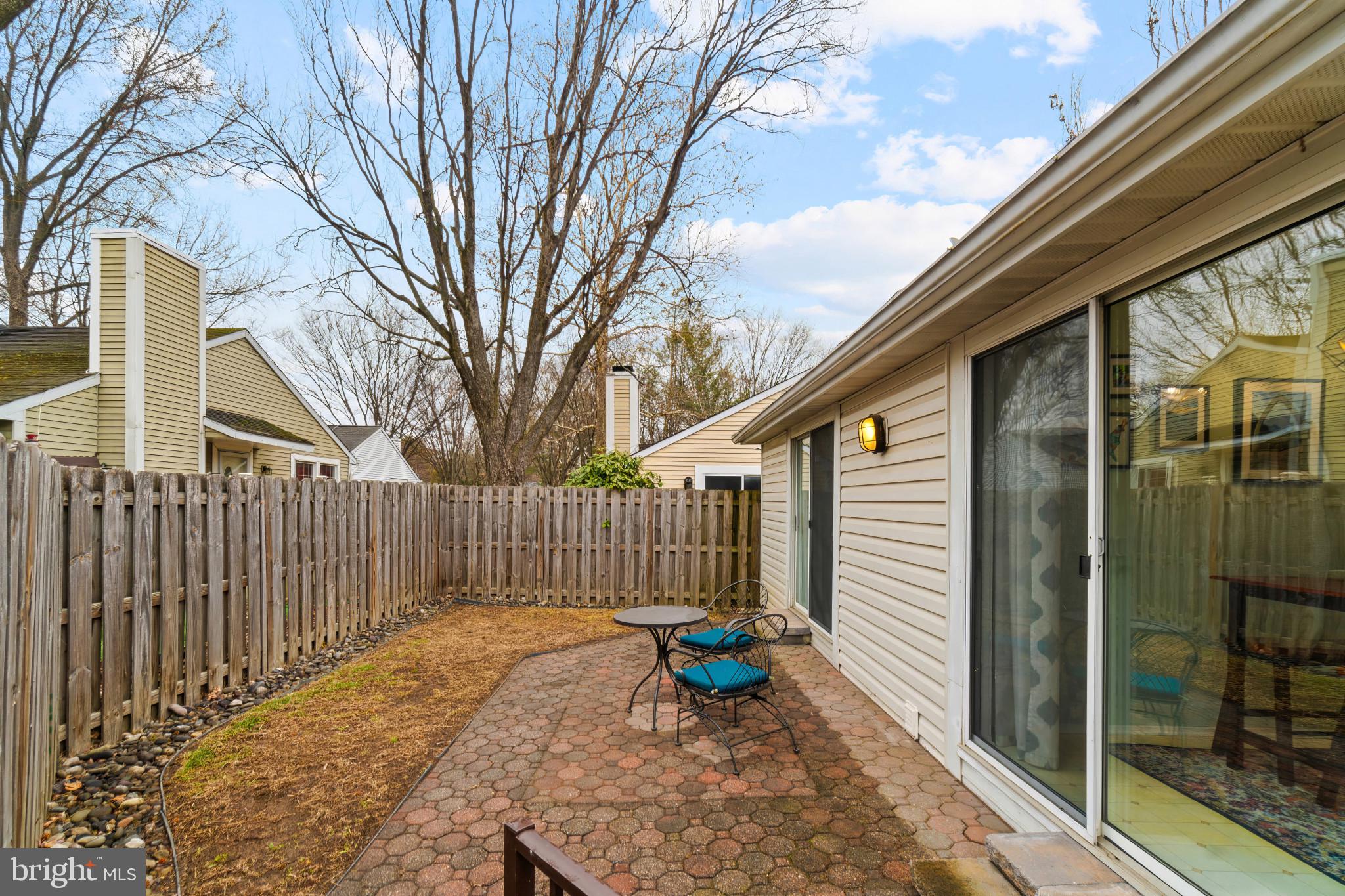 7172 ATTIC WINDOW WAY