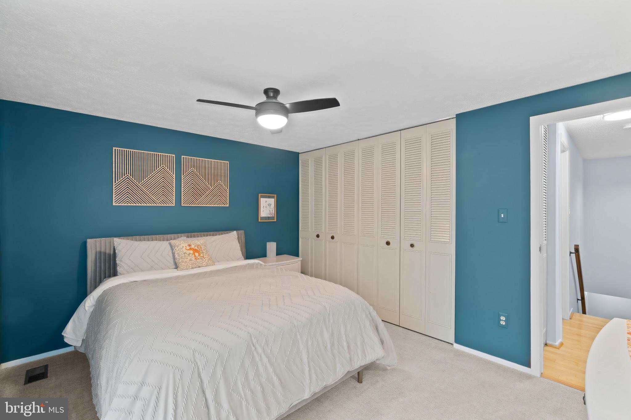 7172 ATTIC WINDOW WAY